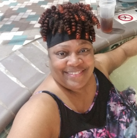 Meet your Posher, Marshelle - Picture 1 of 1